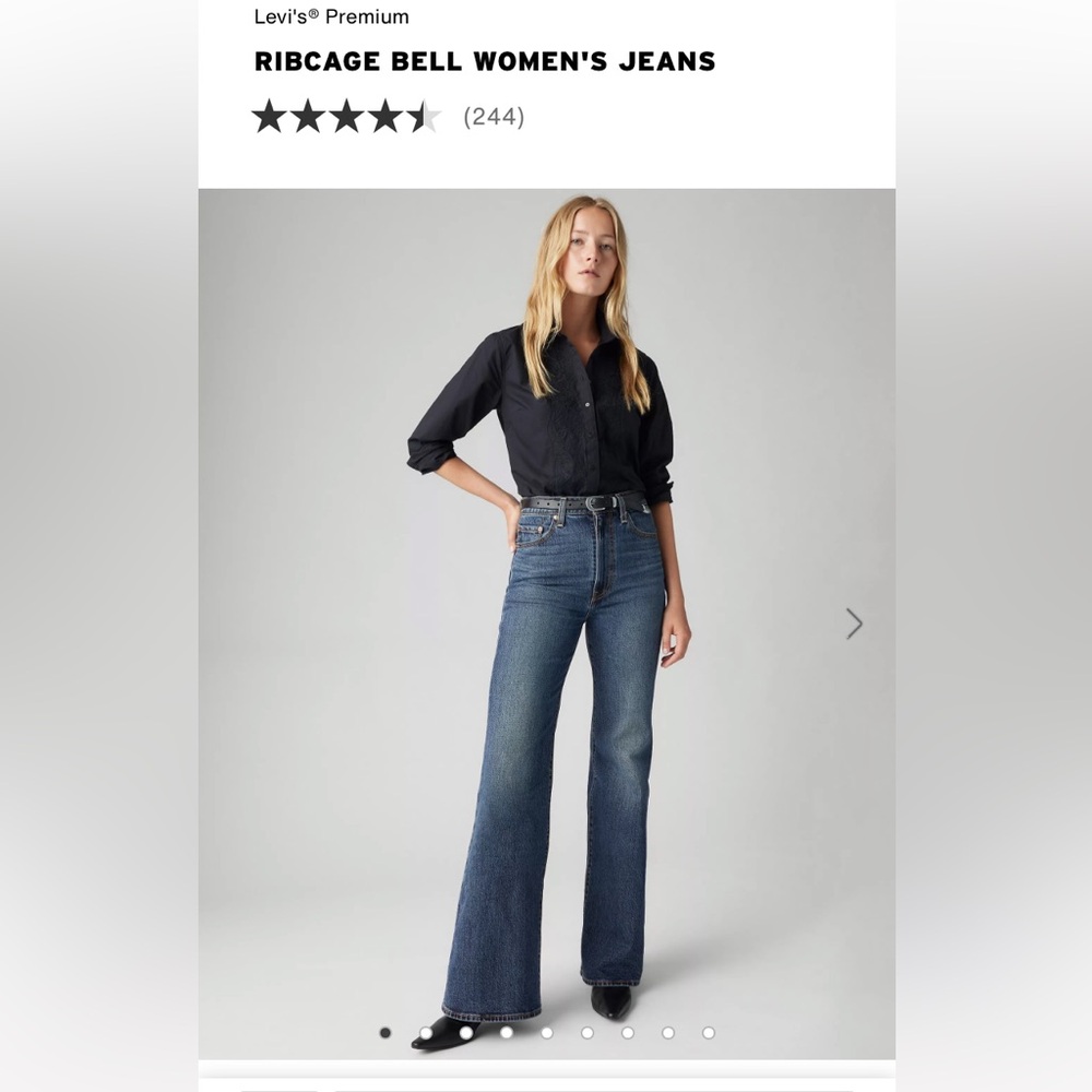 Levi’s rib cage bell women’s jeans 29x32